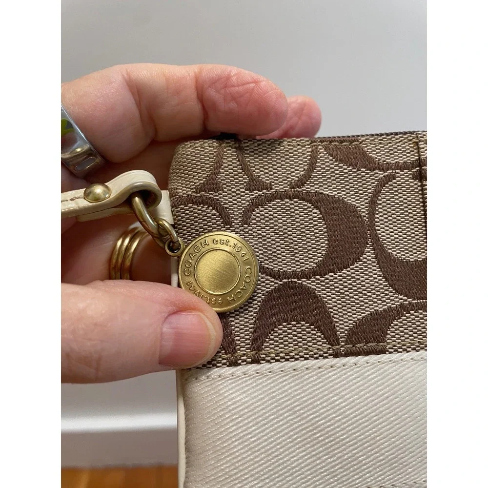 Coach Vintage Small Wristlet Signature Canvas Brown Cream Brass Charm 40028